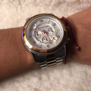 Big face Michael Kors watch in silver / rose gold